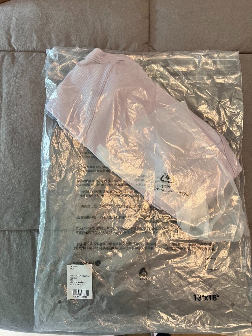 Lululemon Ribbed Nulu High-Neck Yoga Bra. Size 6. NWT. Faint Lavender color